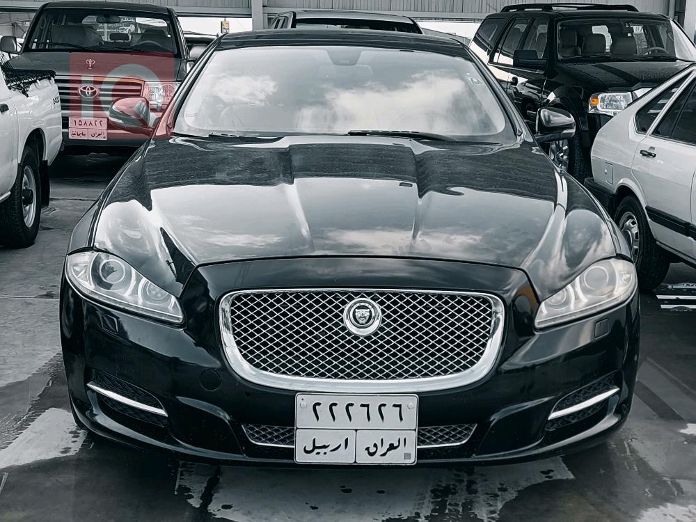 Jaguar XJ